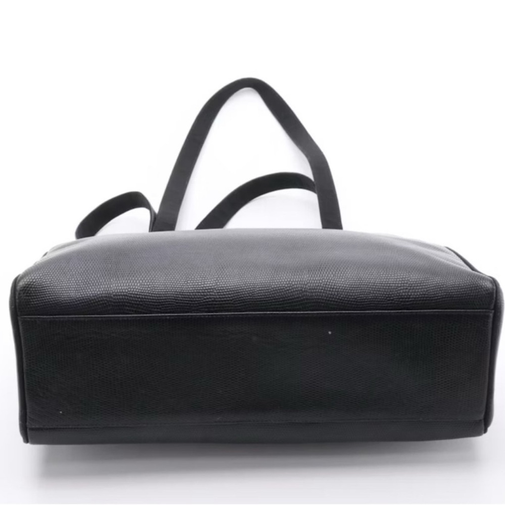 Salvatore Ferragamo Vintage Shoulder Bag Black Leather with Gold Accent - Picture 3 of 12